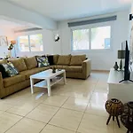 Apartamento Serena's 2-br In