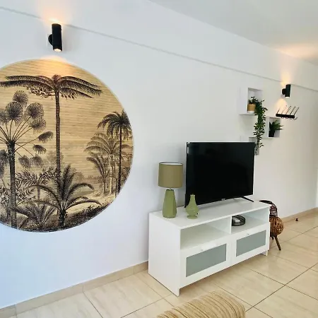 Serena's 2-br In Apartamento