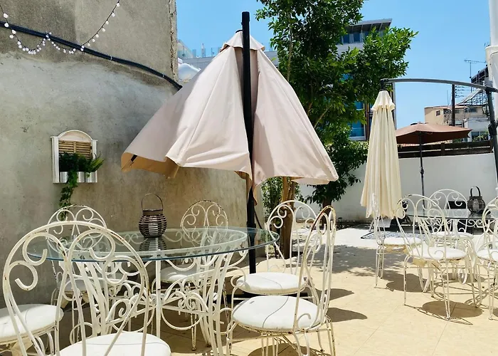 Serena's 2-br In Apartamento